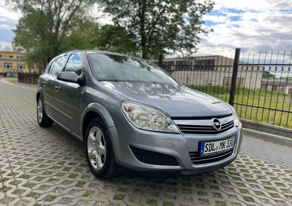 Opel Astra cena 12900 przebieg: 192000, rok produkcji 2008 z Nidzica małe 172